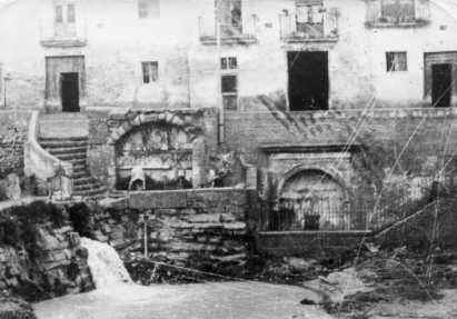 Fuentes1.jpg (17263 bytes)